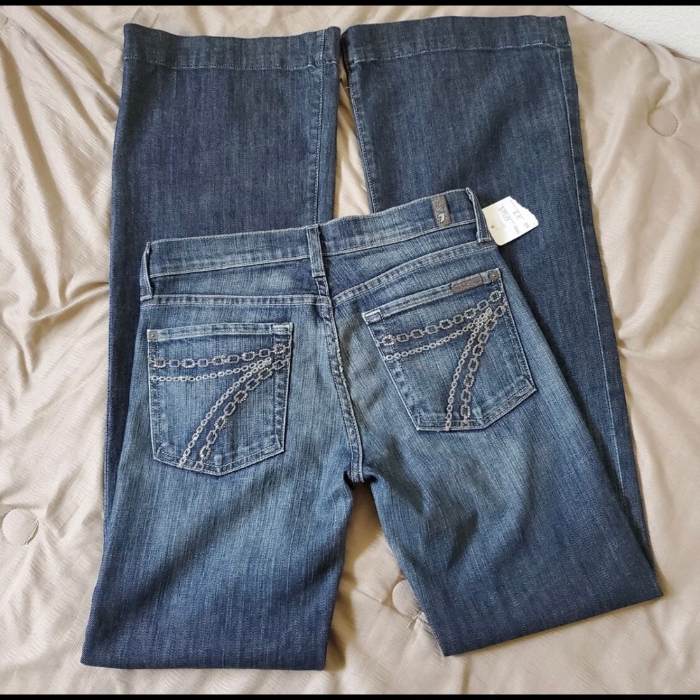 NWT women’s 7 for all mankind dojo jeans. Size 27
